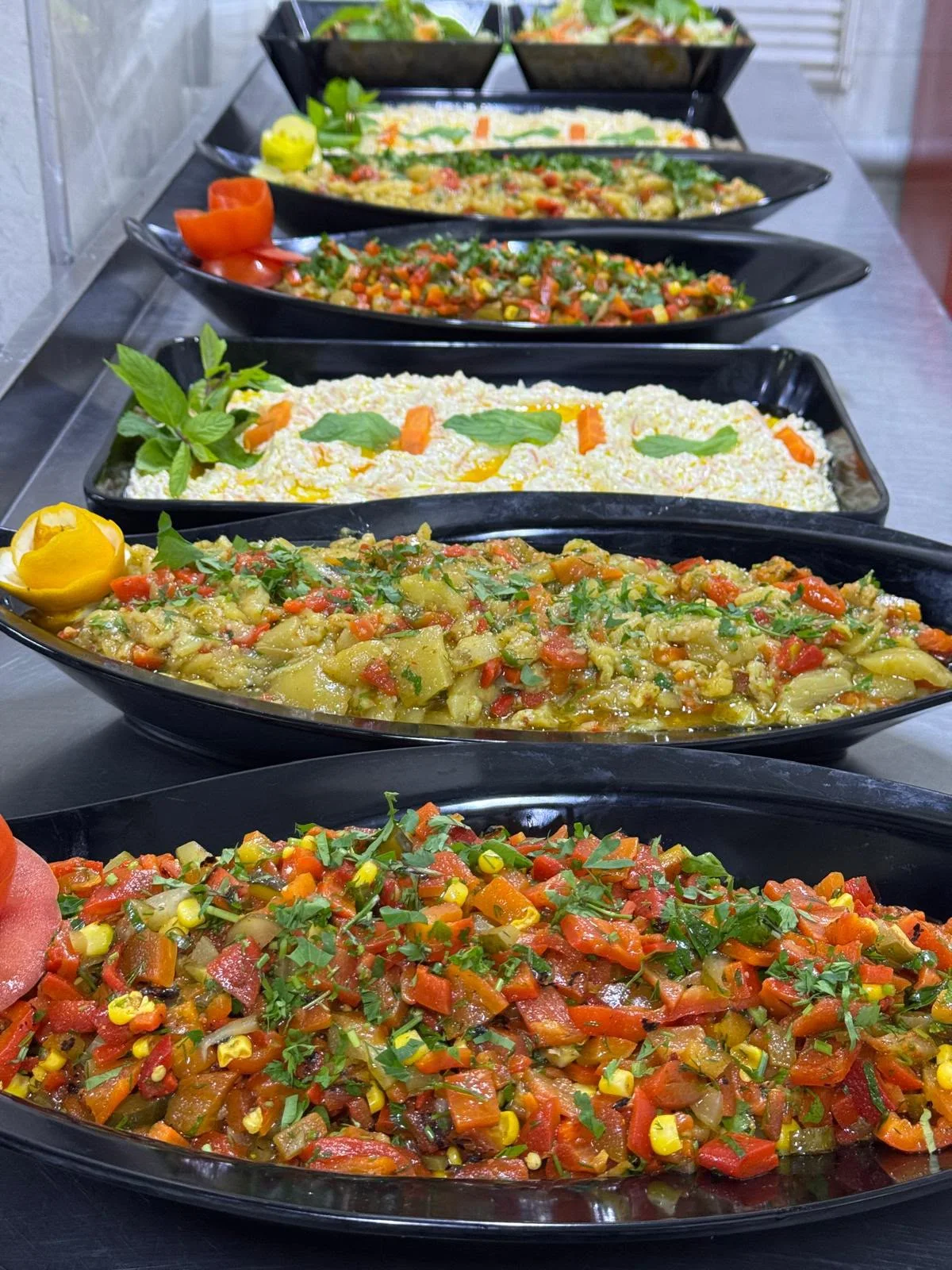 Üretim ve Servis: Meze ve Salatalar (2)